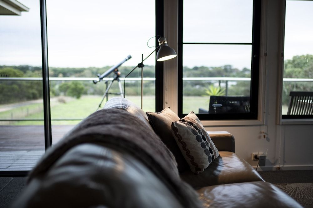 Hilltop Apartments Phillip Island - Adults Only Luxury Spa Apartment 3