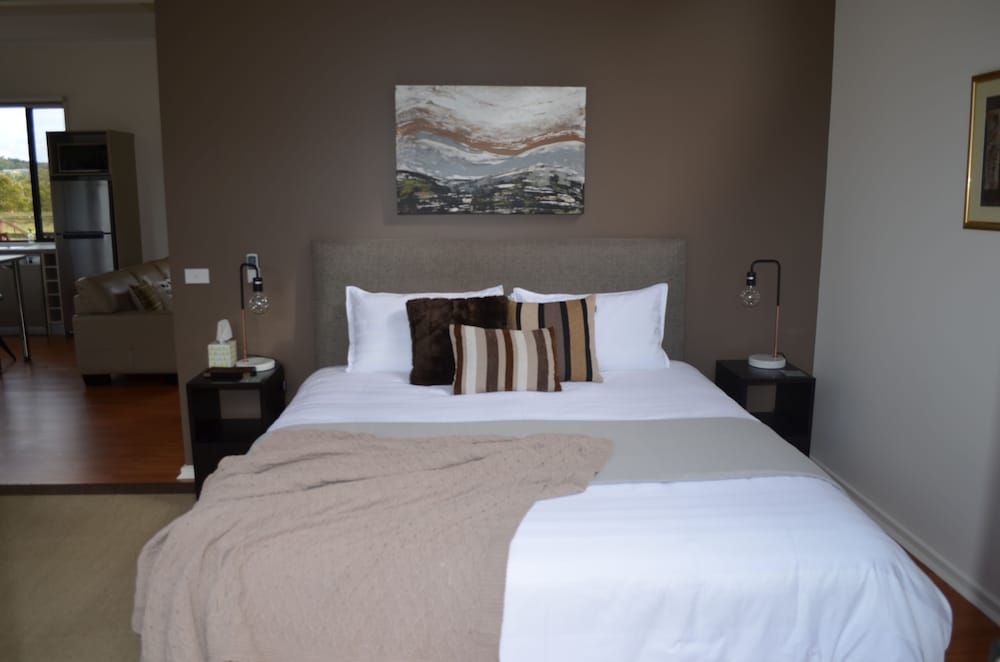 Hilltop Apartments Phillip Island - Adults Only Luxury Cottage, 1 Bedroom 2