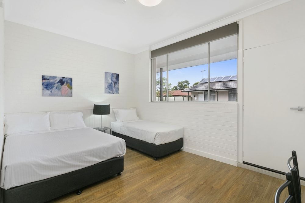Motel Double Single Room