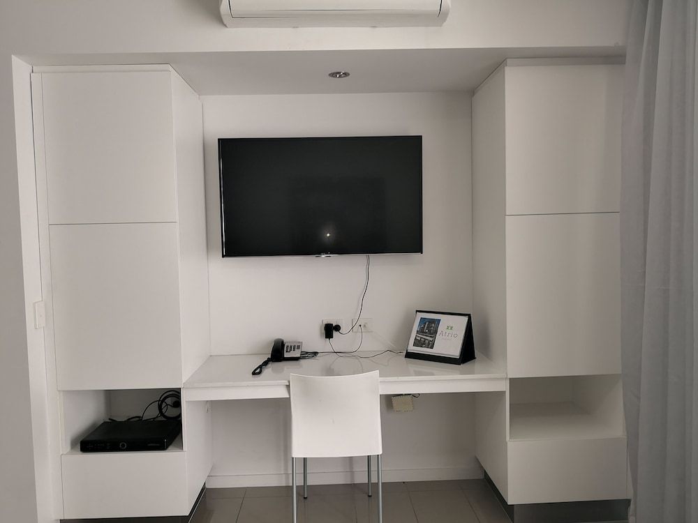 Atrio Apartments Two Bedroom One Bathroom Apartment 8