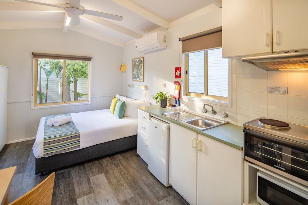 Budget Cabin (1BR)