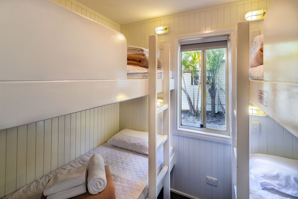 Standard Cabin (2BR - 6B)