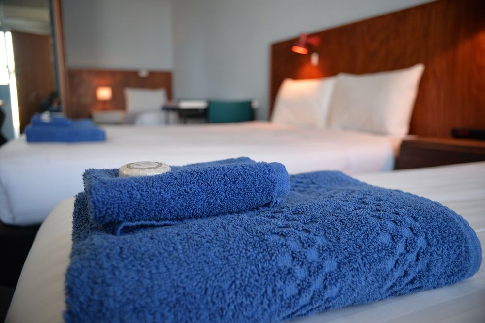 Ship Inn Motel Family Room 3