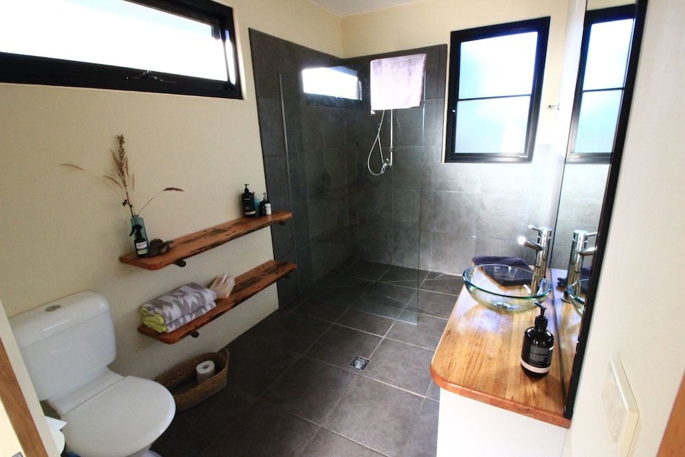 Lakeview Apartment