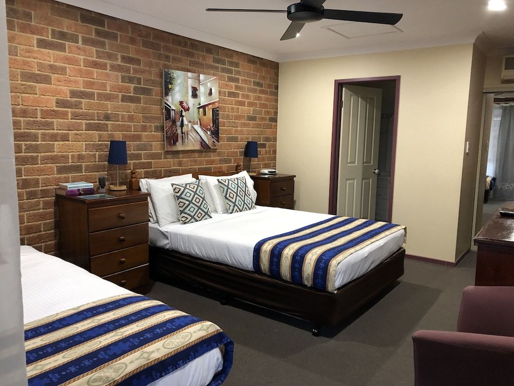 Aussie Rest Motel Twin Room 6