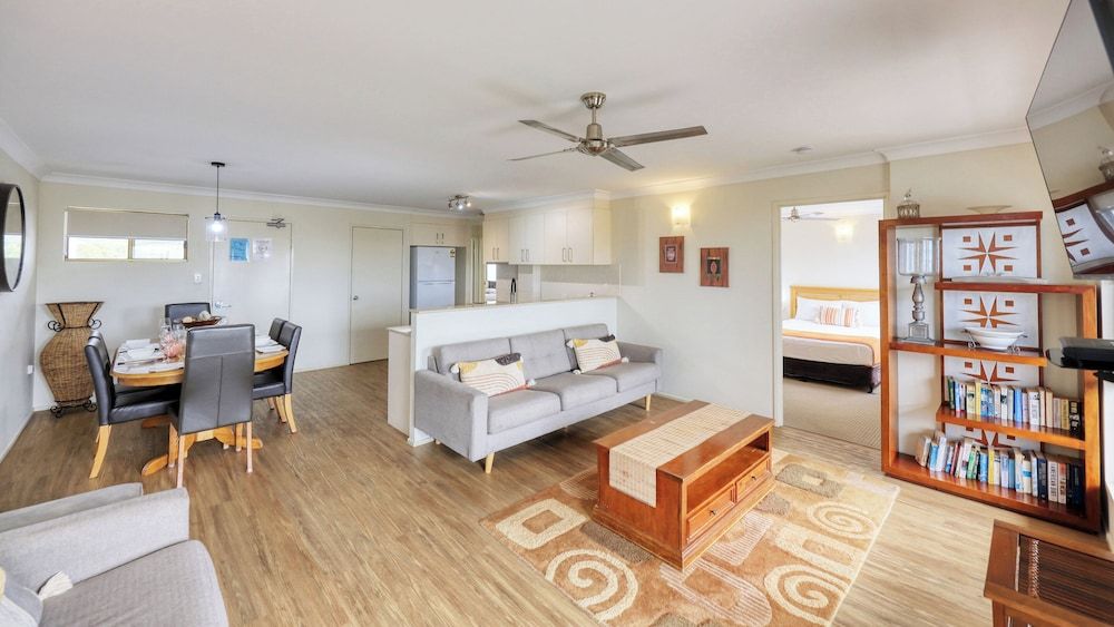 Lamor Apartments Standard Apartment, Multiple Bedrooms, Non Smoking, Kitchen (3 Bedroom Apartment) 6