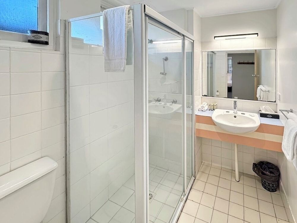 Golden Sands Motor Inn Forster Family Quadruple Room, Multiple Beds, Non Smoking 5