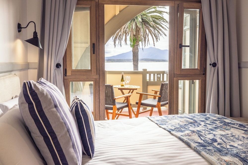 Ocean View King (Hotel)