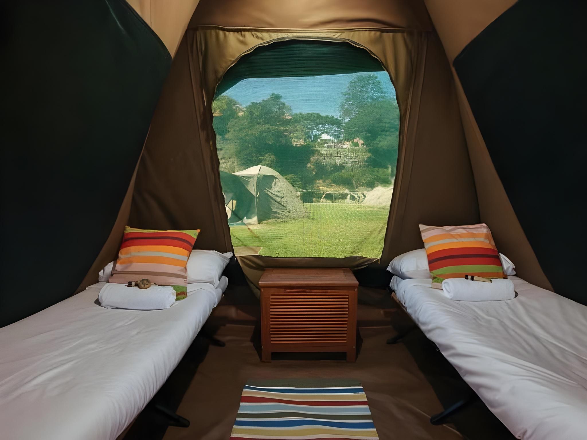 Cockatoo Island - Accommodation Deluxe Waterfront Camping Tent - Lantern,Esky,2 Sunbeds,2 Stretcher Beds,2 Pillows,2 Towels,Linens