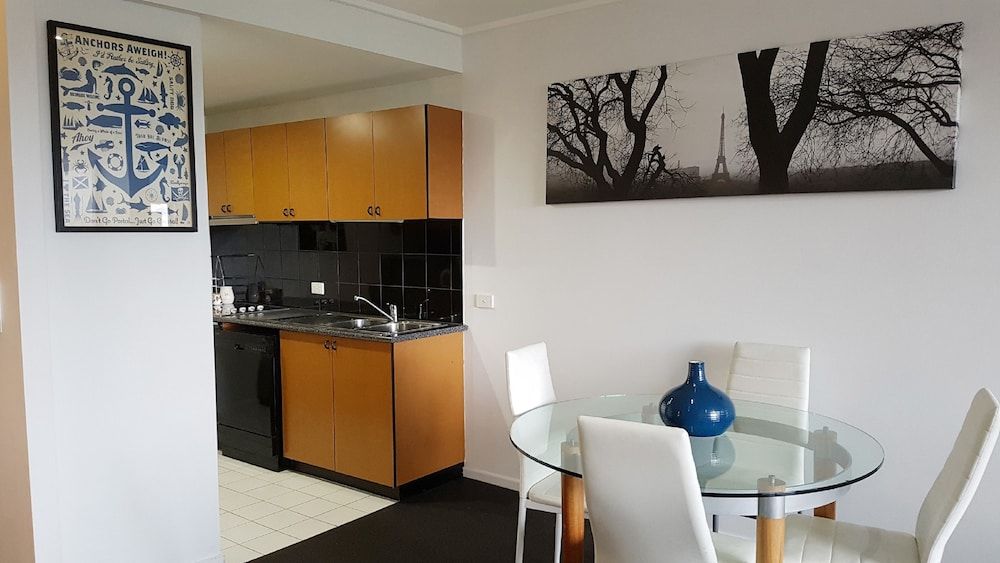 undefined Anchor On Paramount 6