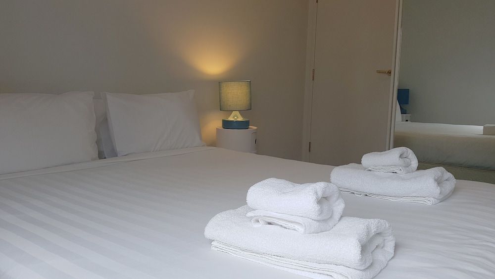 undefined Anchor On Paramount 7