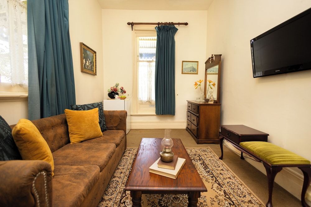 Leura House Family Room 5