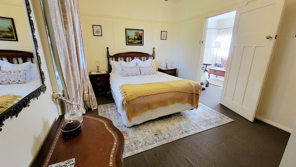 Leura House Priest's Cottage 5