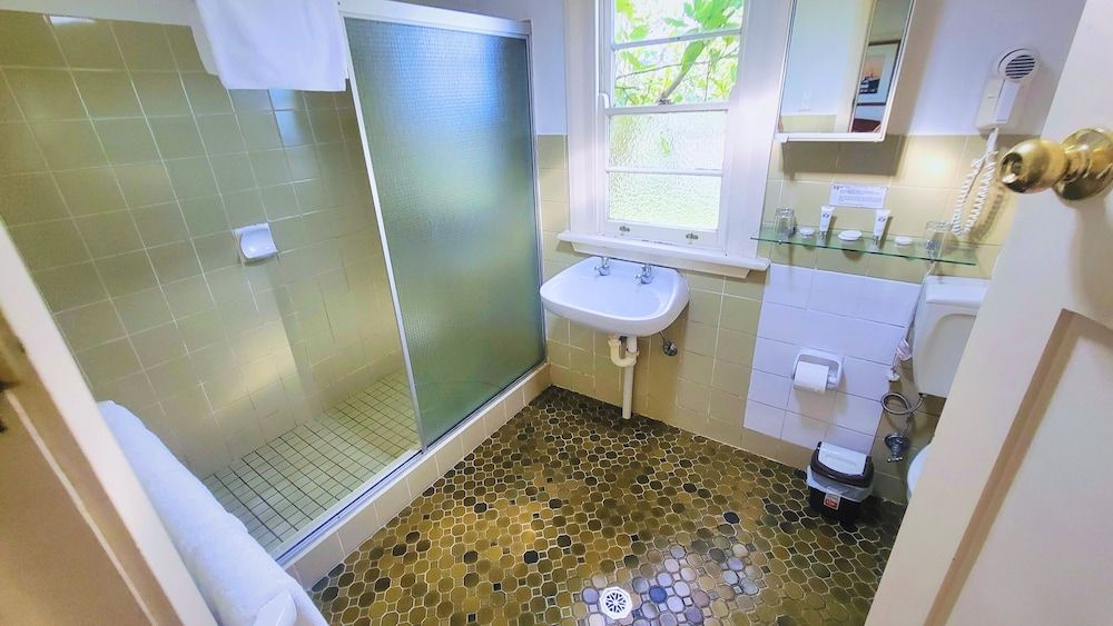 Leura House Priest's Cottage 6