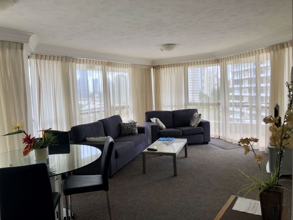 2 Bed/2 Bath Ocean Views Standard High Floor