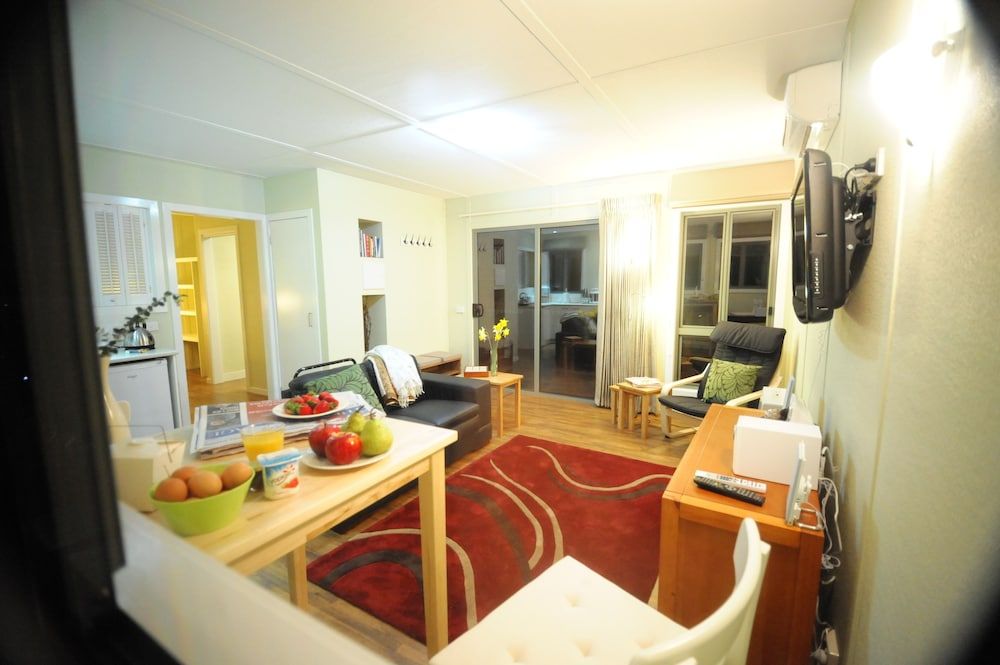 Gisborne Peak Winery Cottages Standard Cottage, 1 Bedroom, Non Smoking, Kitchenette (Cottage Double 1 Night) 11