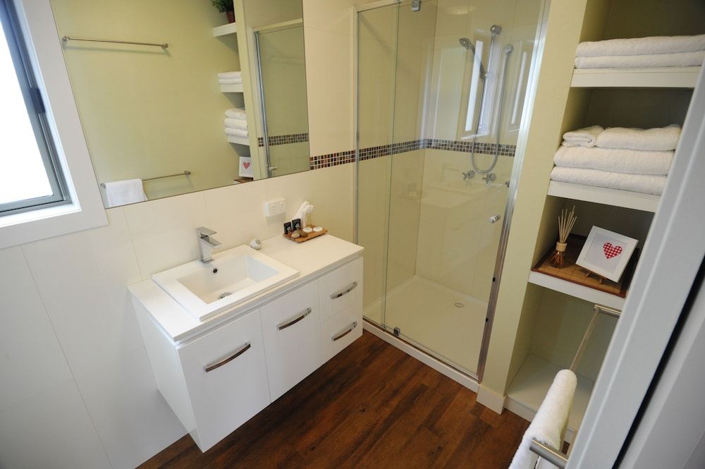 Gisborne Peak Winery Cottages Cottage with Lunch Included - 2 Nights 4