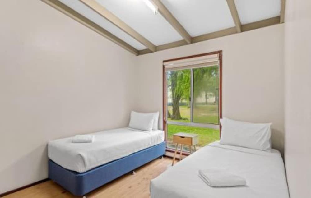 Standard 2 Bedroom Cabin - Pet Friendly