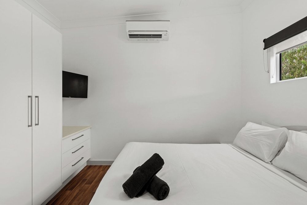 Economy Room (No Bathroom)