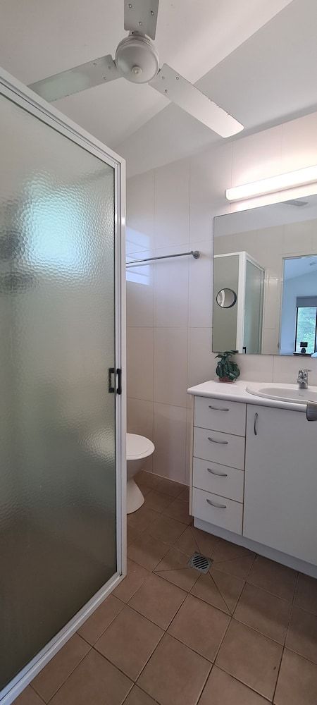 AAOK Lakes Resort & Caravan Park Bungalow