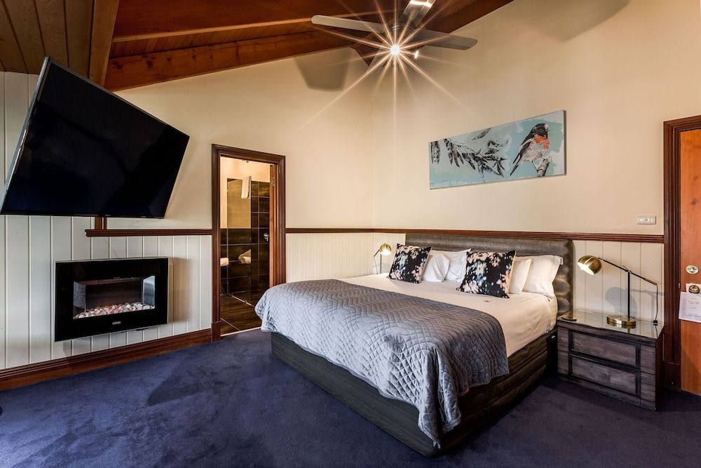 Yallingup Lodge Spa Retreat Standard Room, Balcony (Verdelho King Spa) 3