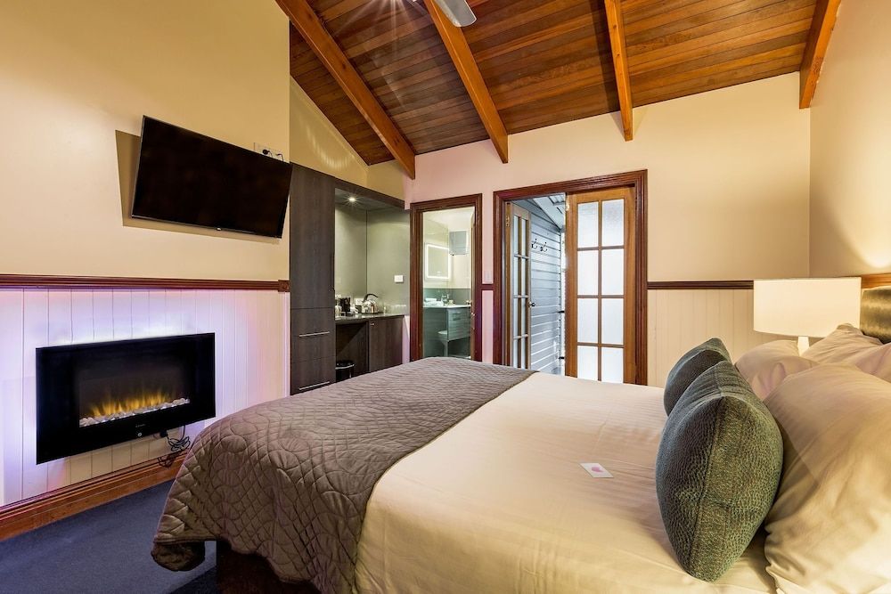 Yallingup Lodge Spa Retreat Standard Room, Balcony (Shiraz Queen Spa) 2