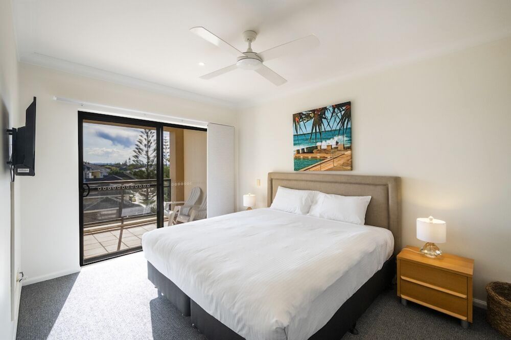 2 Bedroom Ocean Front Apartment Top Floor