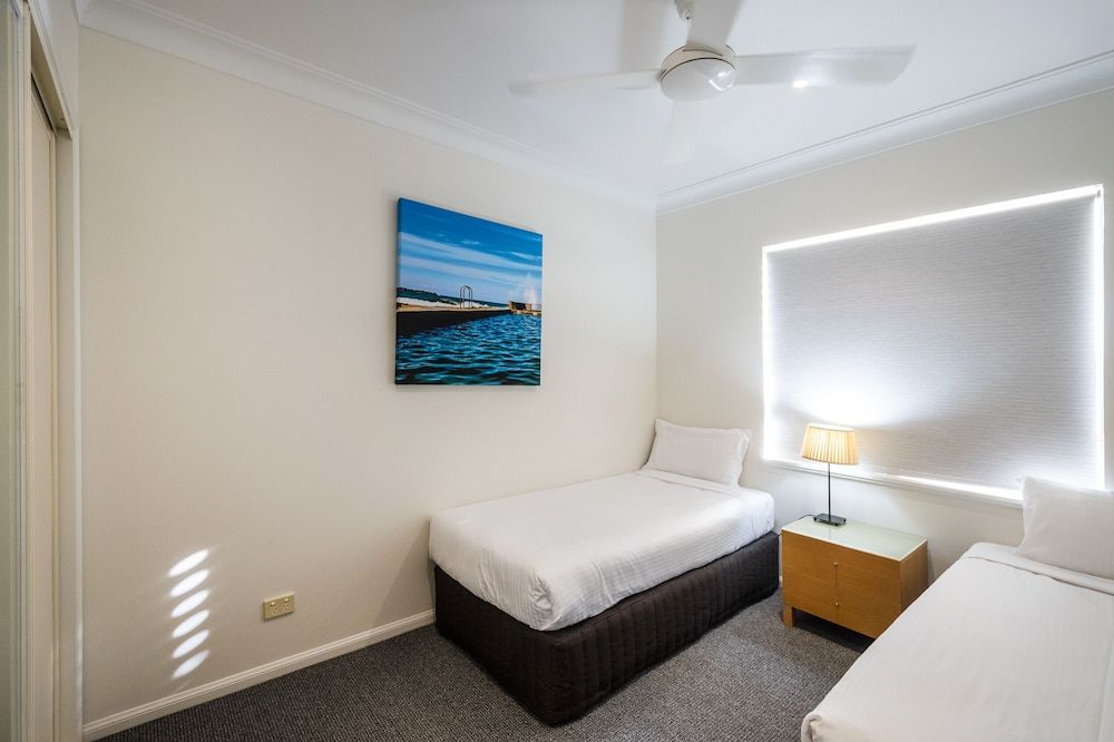 2 Bedroom Ocean Front Apartment Top Floor