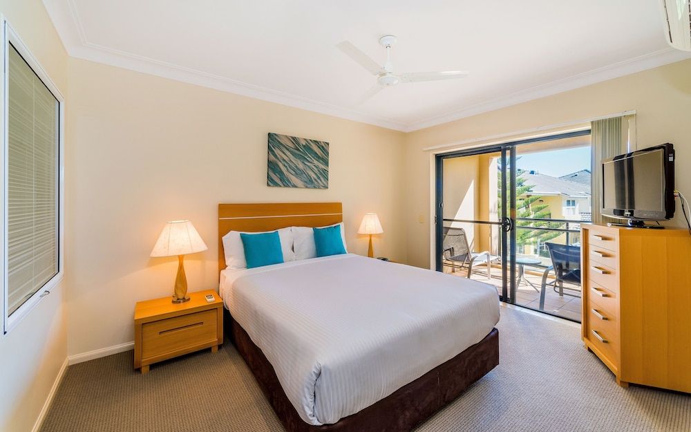 2 Bedroom Ocean Front Apartment First Floor