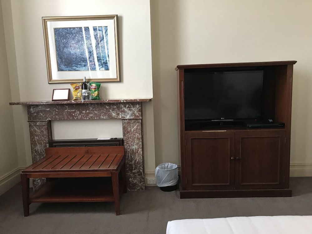 Hotel Shamrock Bendigo Family Room 7