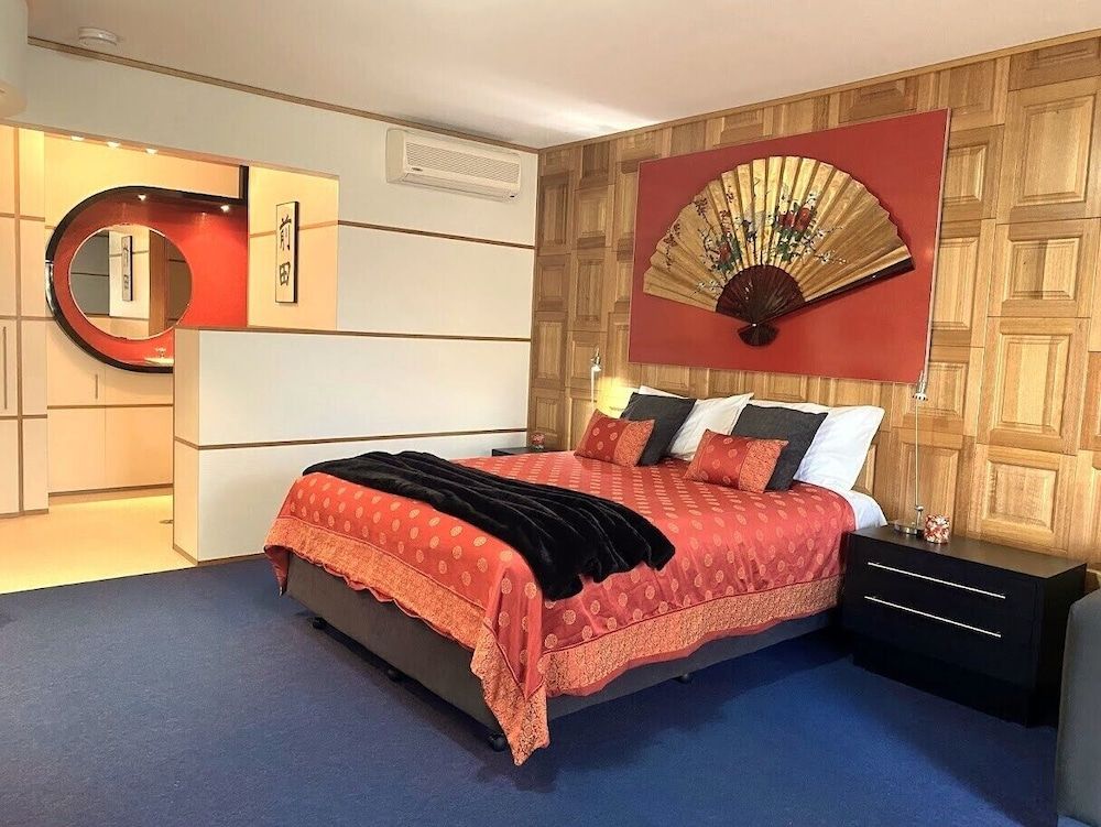 Maeda Room