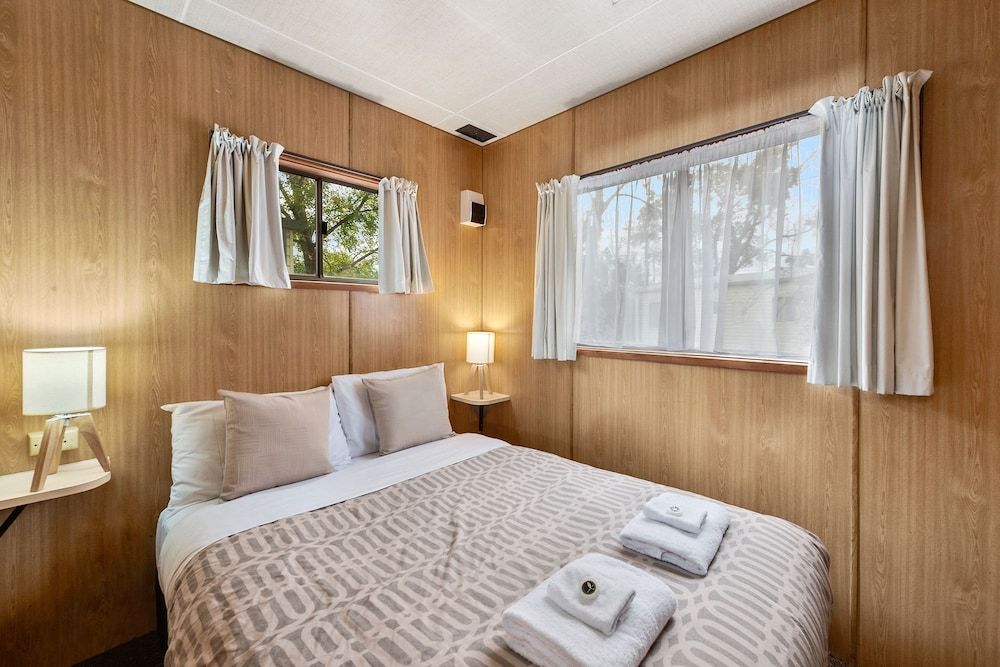 High Country Holiday Park Budget Ensuite Cabin (4 Berth)