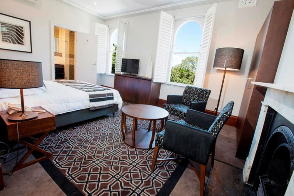 Premium Suite