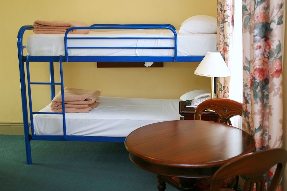 Avonmore on the Park Boutique Hotel Family Duplex, 2 Bedrooms, Connecting Rooms, Garden Area 3