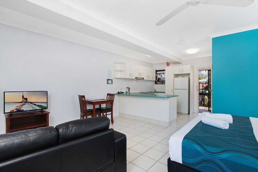 Cairns City Palms Executive Suite, 1 King Bed 2