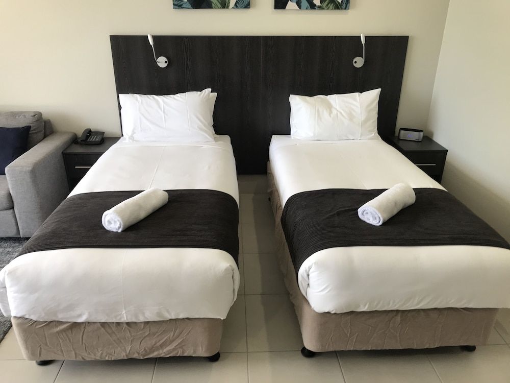 undefined Sunshine Tower Hotel 7