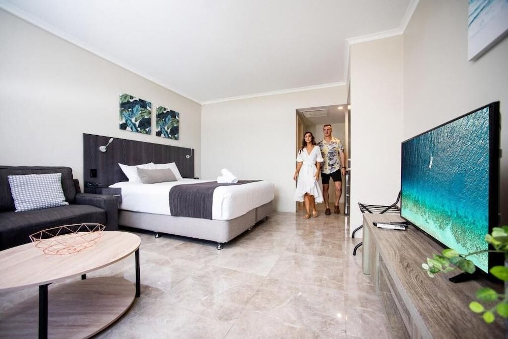 undefined Sunshine Tower Hotel