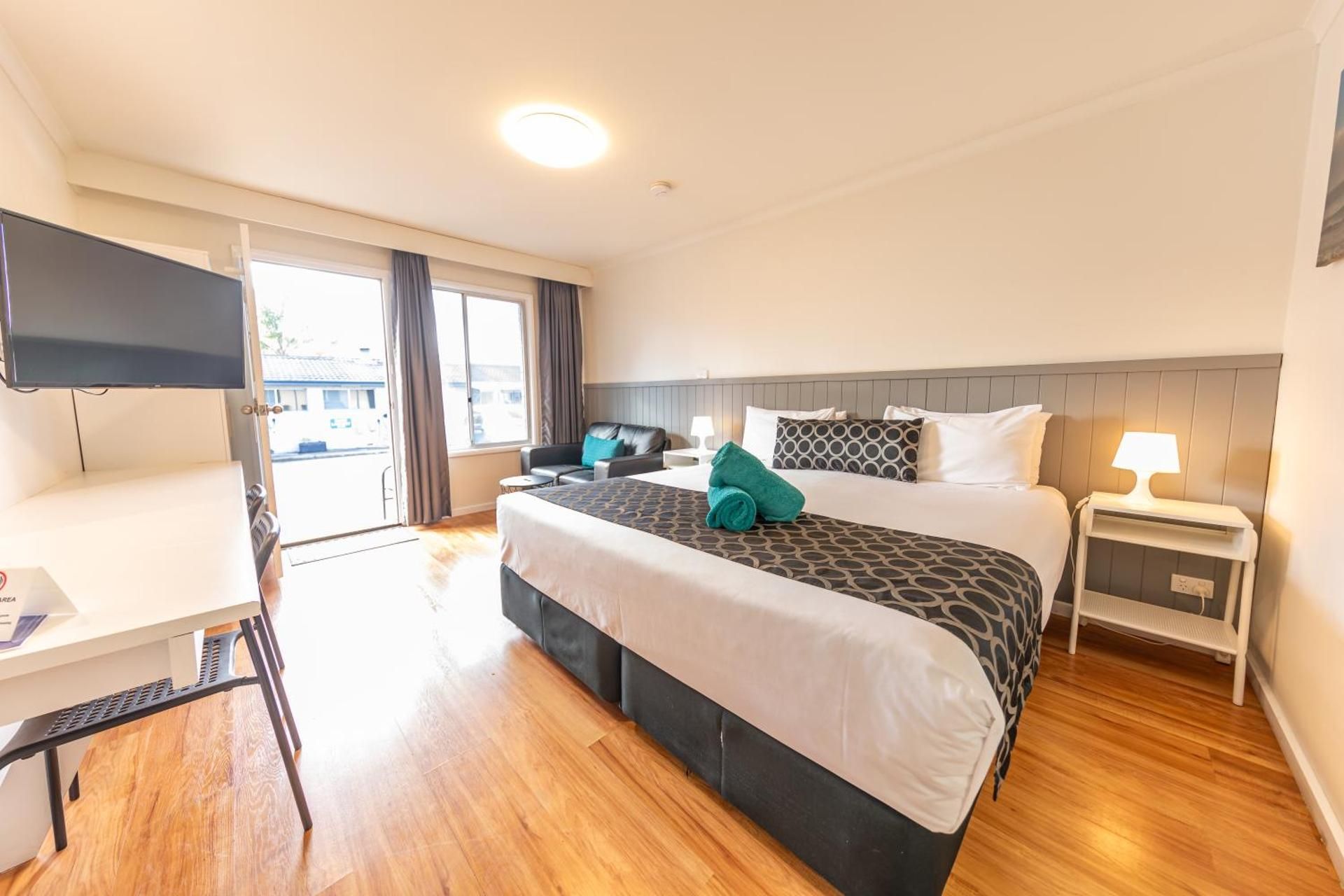 Deluxe King Room - Not Pet Friendly
