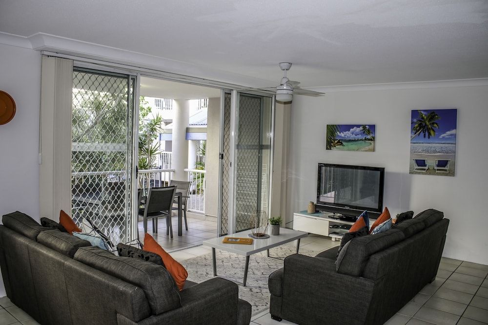 Surfers Beach Holiday Apartments Three Bedroom Apartment 16
