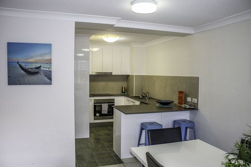 undefined Surfers Beach Holiday Apartments 10