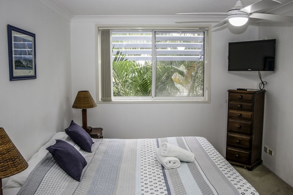 Surfers Beach Holiday Apartments Three Bedroom Apartment 9
