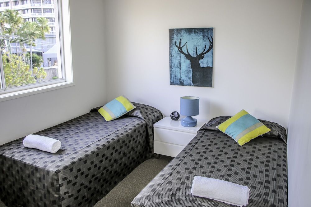 undefined Surfers Beach Holiday Apartments 2