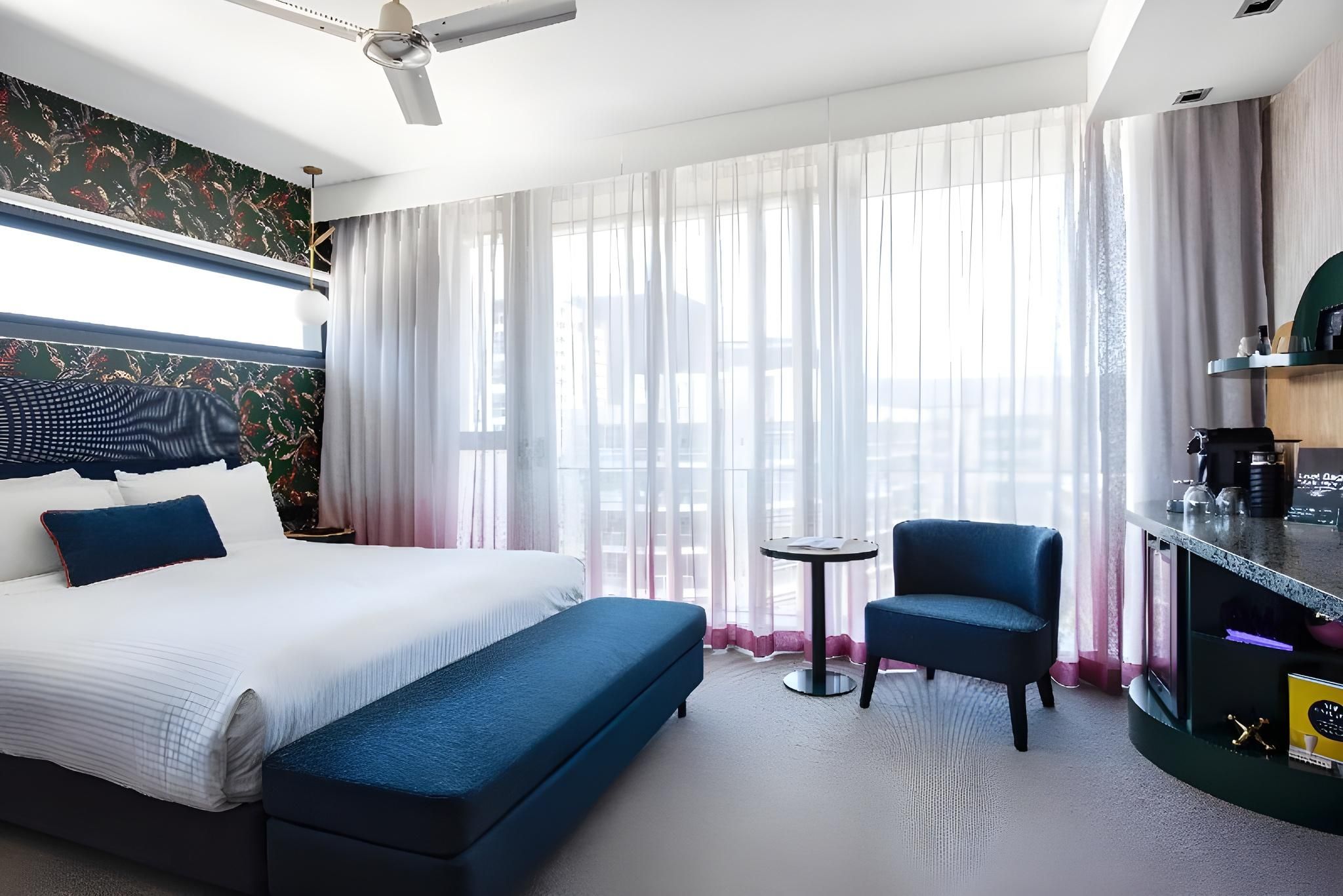 Medium Room