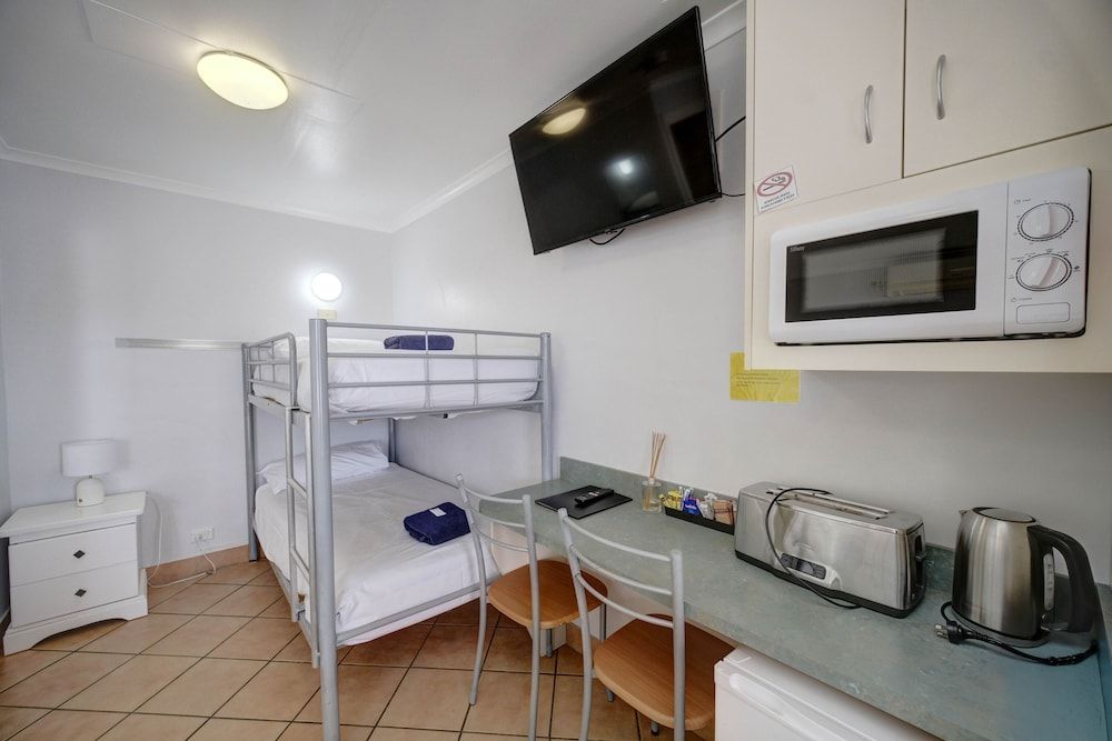 Standard Room (Room for 4)