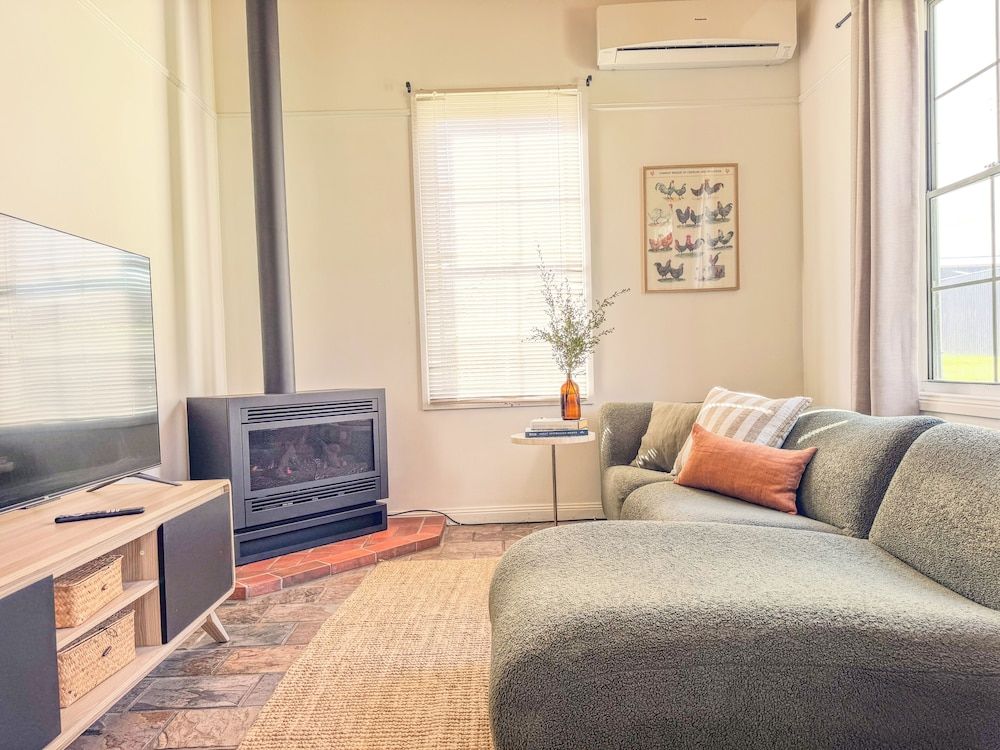 Clonmara Country House & Cottages Standard Suite, 1 Bedroom, Non Smoking, Refrigerator & Microwave 7