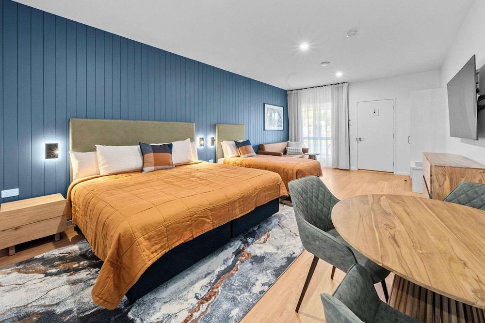 Econo Lodge Border Gateway Wodonga Room, Multiple Beds, Non Smoking