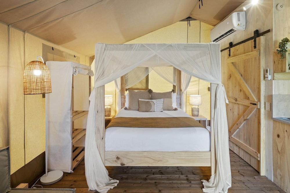 Studio Safari Tent