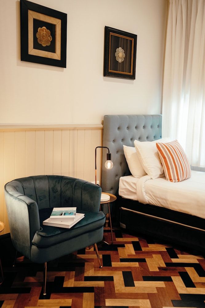 Cremorne Point Manor Deluxe Triple Room 5