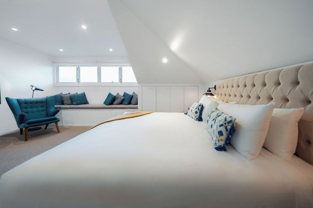 Cremorne Point Manor Luxury Two Bedroom Penthouse (Opera House View) 2