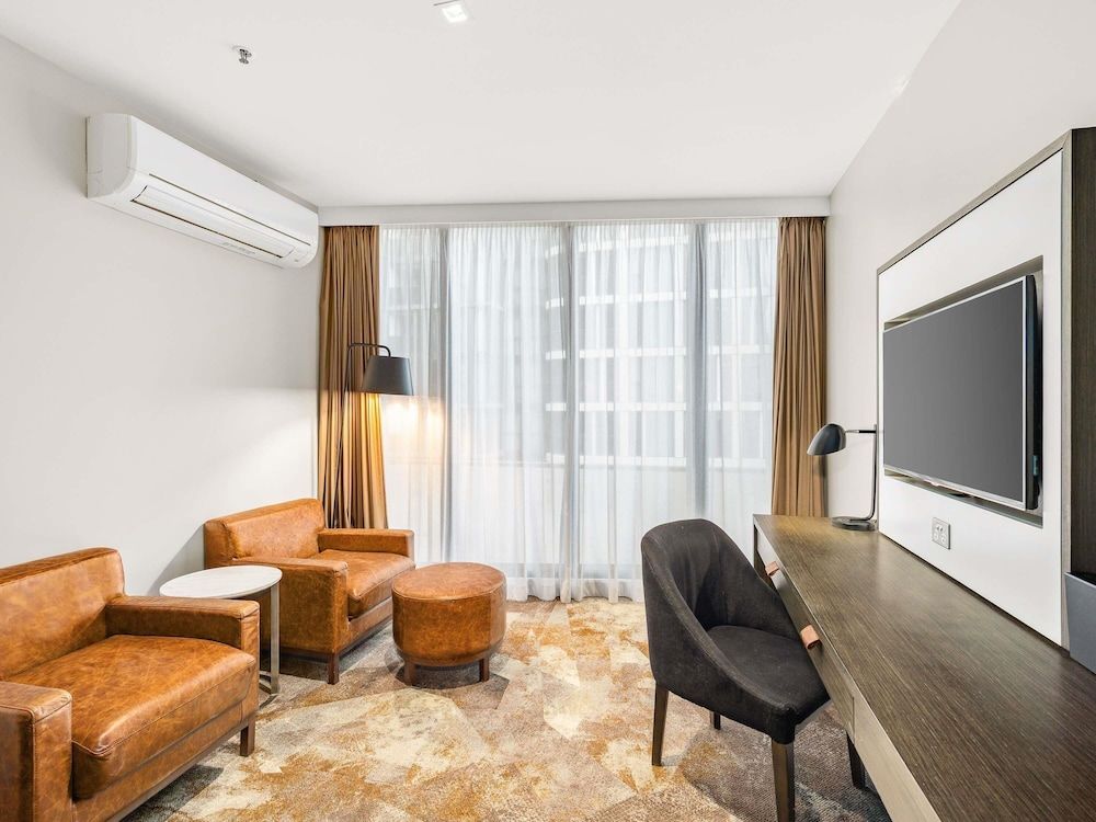 Peppers Docklands Melbourne Peppers King Suite 6